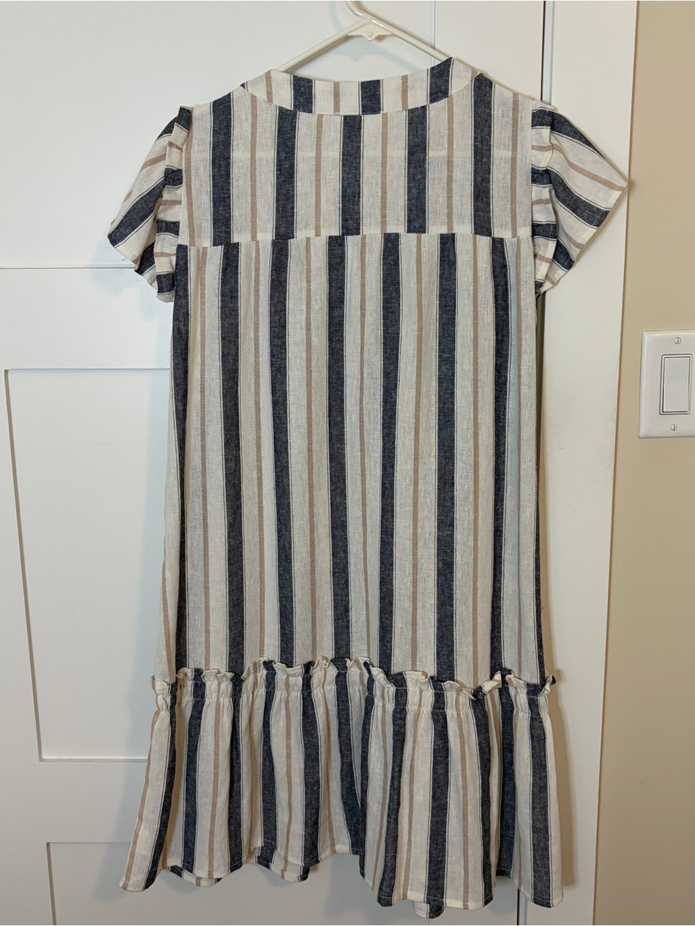 Cynthia Rowley Striped Top in Navy, Cream & Tan. Linen Blend. - Picture 6 of 10